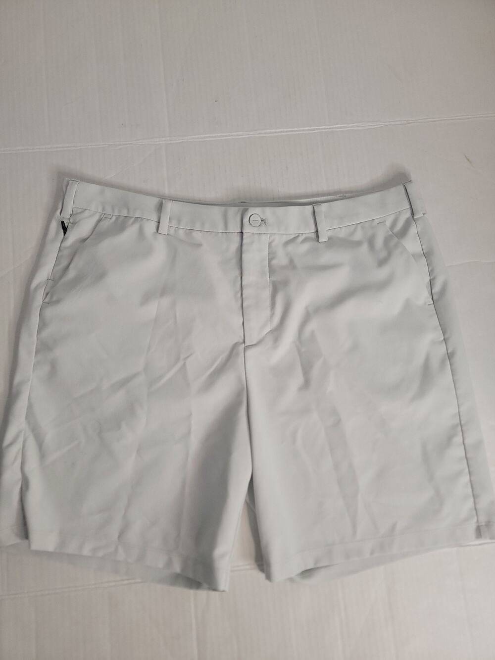 Sun Day Red Chino Shorts Mens Size 40 Golf Performance Stretch Grey
